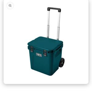 Yeti Teal Wheeled Cooler